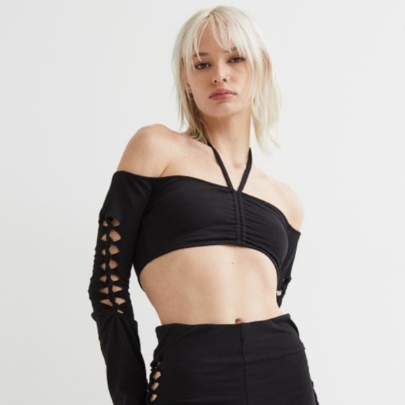 NWT Cut Out Crop Halter Top - Picture 2 of 7